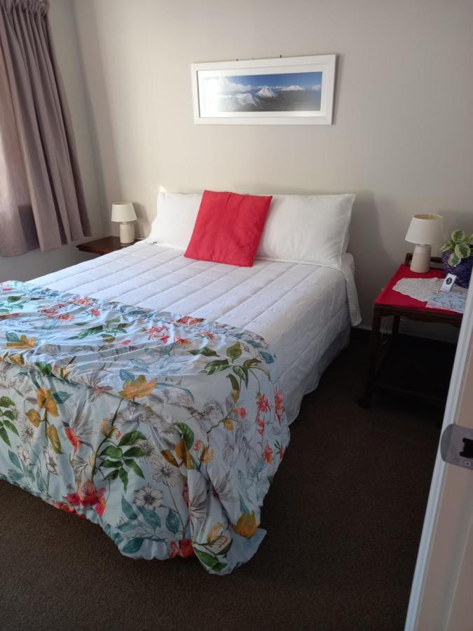 B&B @ Fynnz Turangi Exterior foto